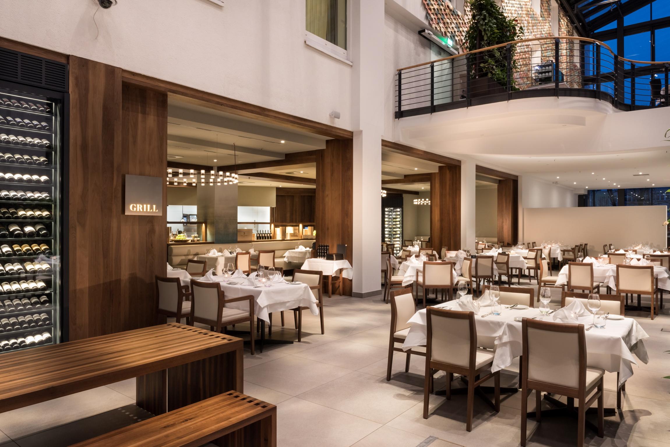 Hotel Estrel Berlin Zewnętrze zdjęcie