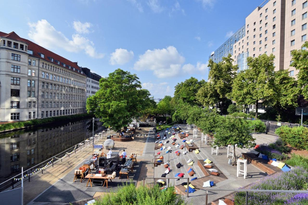 Hotel Estrel Berlin Zewnętrze zdjęcie