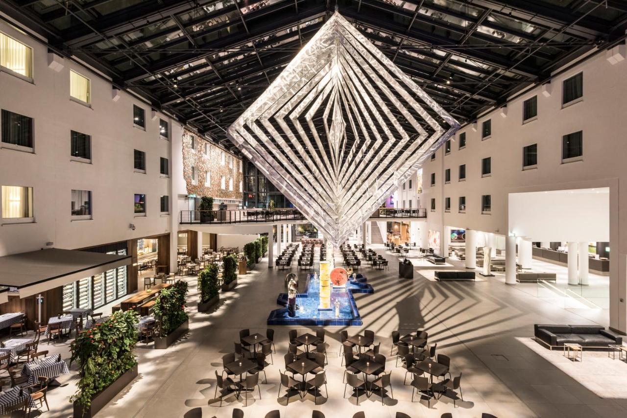Hotel Estrel Berlin Zewnętrze zdjęcie