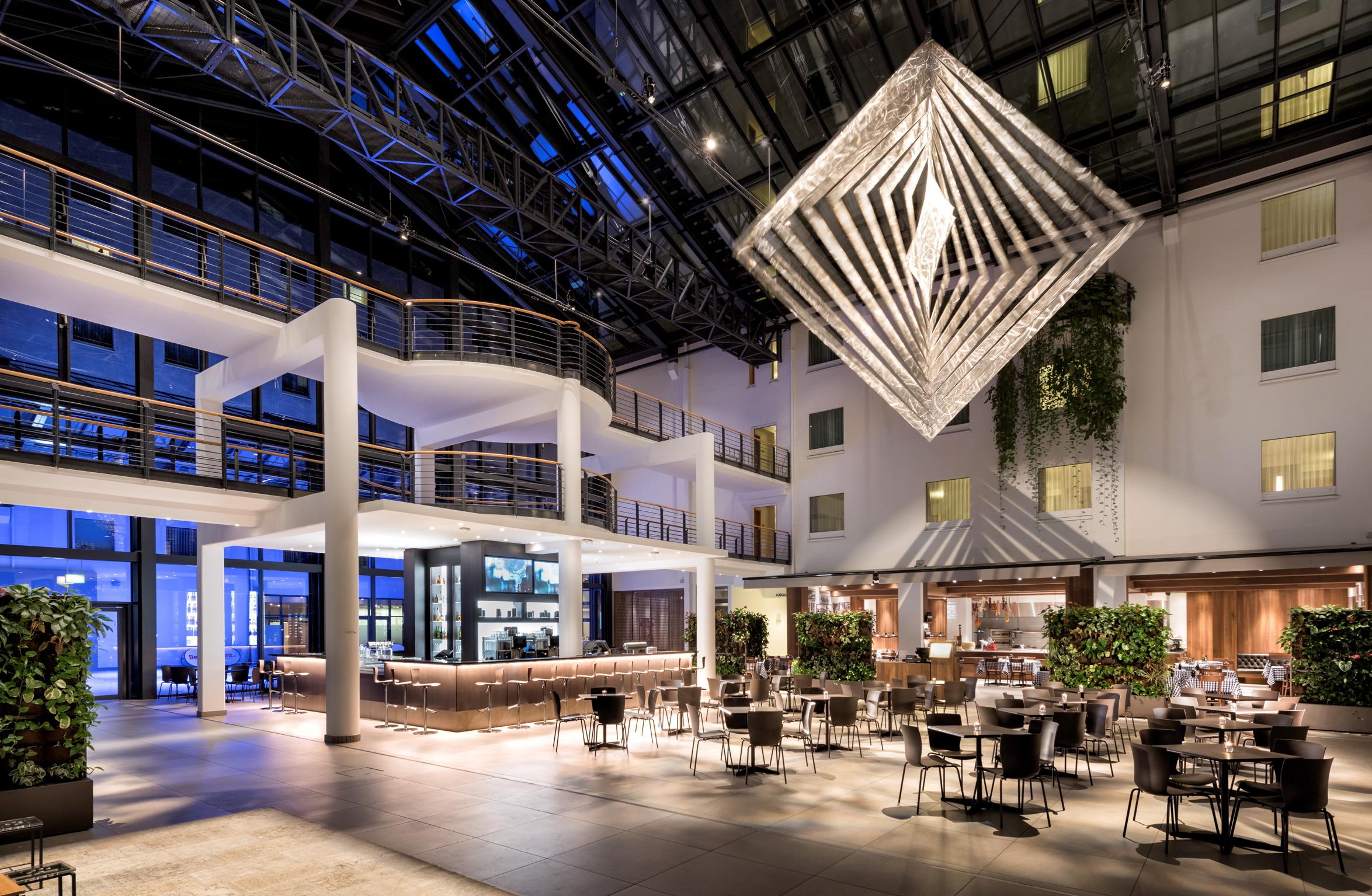 Hotel Estrel Berlin Zewnętrze zdjęcie