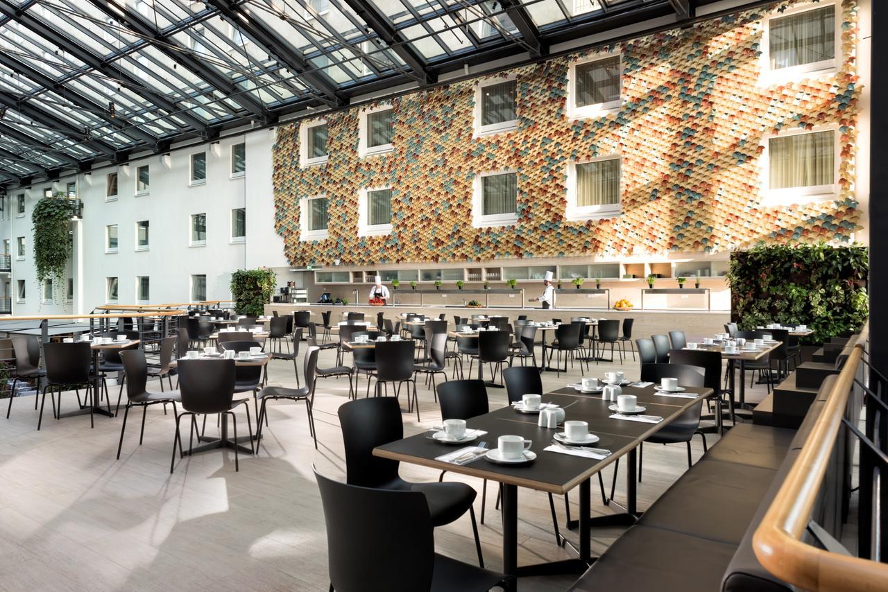 Hotel Estrel Berlin Zewnętrze zdjęcie